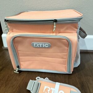 NEW RTIC Cooler Bag